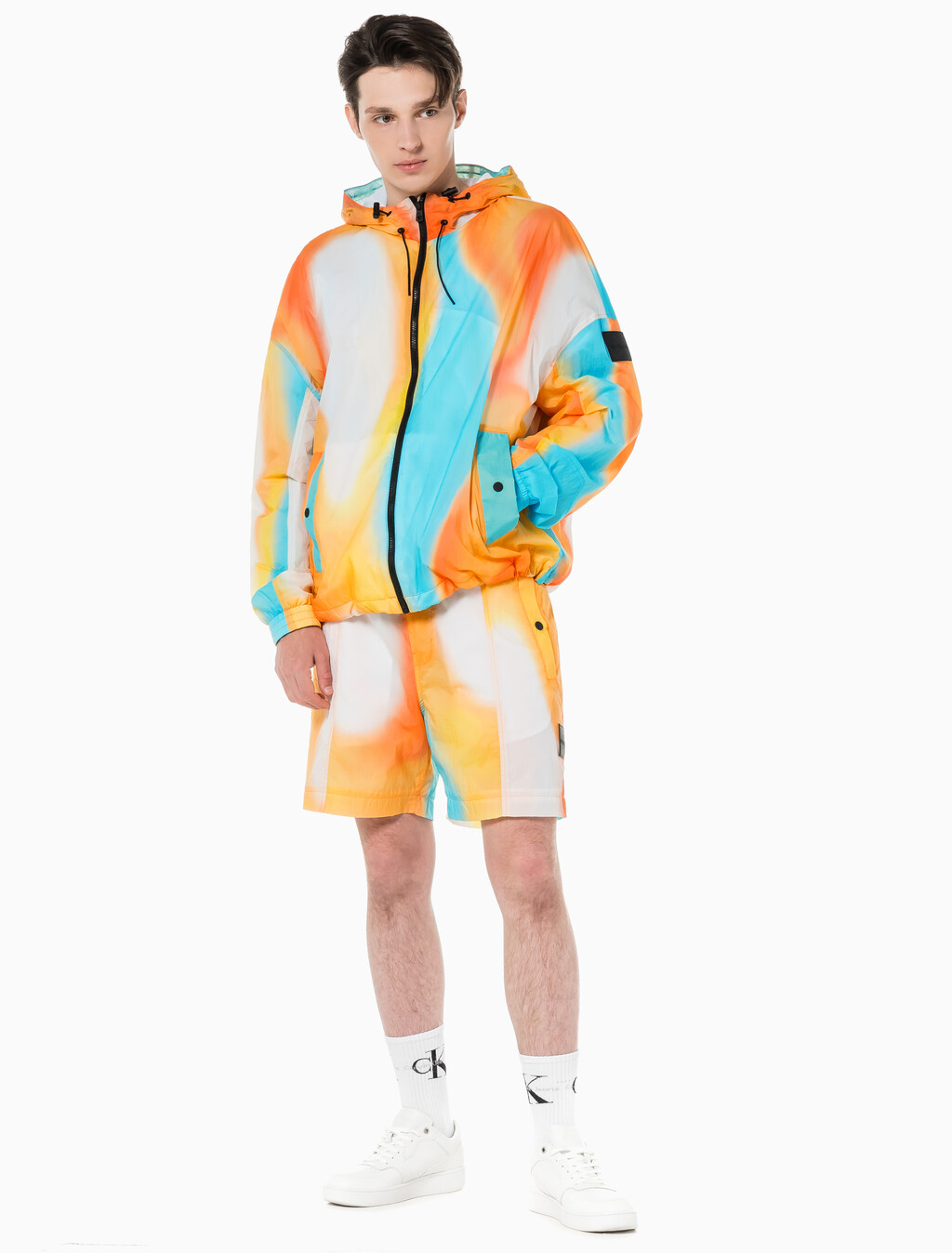 Buy 남성 올오버 그래픽 프린트 쇼츠 in color ANCIENT WHITE/EGGSHELL