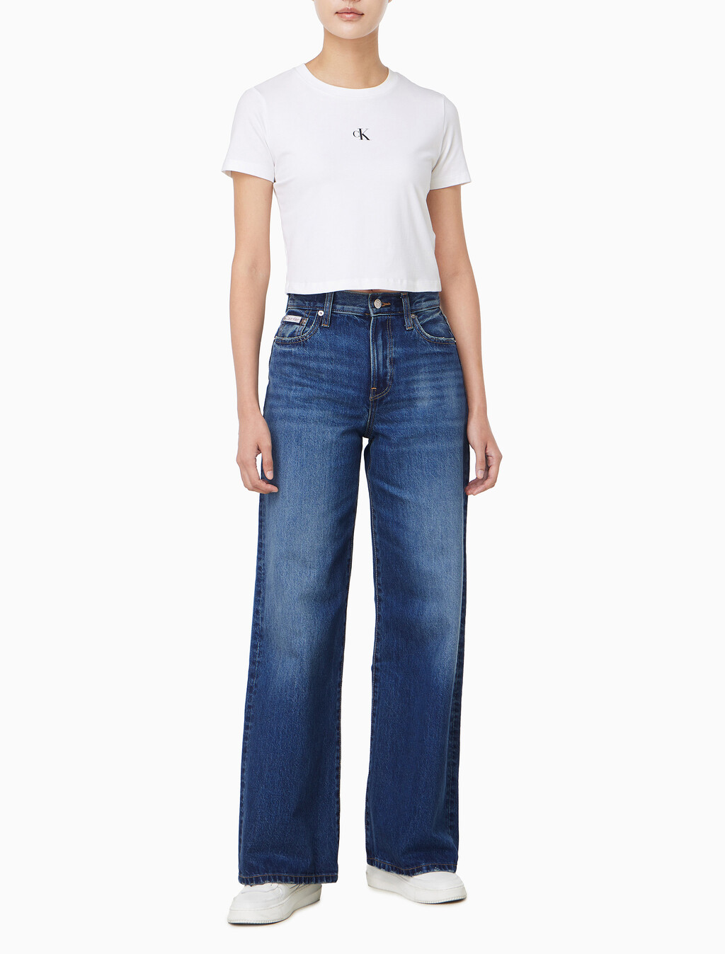 Buy 여성 와이드 레그핏 미드블루 데님 in color Mid blue