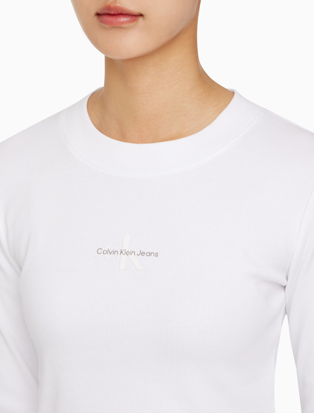 Buy 여성 롱슬리브 모노그램 베이비 티 in color BRIGHT WHITE