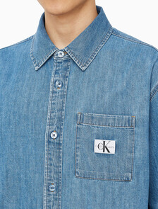 Buy 남성 캠프 반팔 데님 셔츠 in color MID BLUE BACK EMBRO