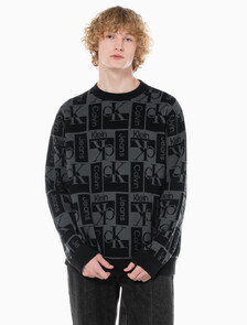 Buy 남성 릴렉스 핏 AOP 로고 스웨터 in color CK BLACK