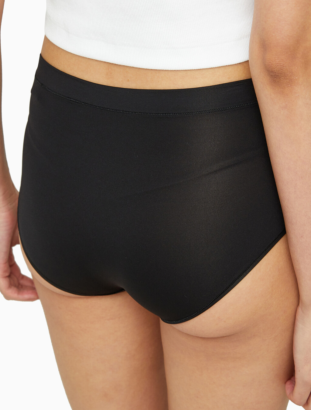 Buy 여성 CK 아이디얼 스트레치 마이크로 미드라이즈 브리프 in color BLACK