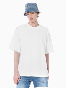 Buy 남성 릴렉스핏 그래픽 기능성 반팔 티셔츠 in color BRIGHT WHITE