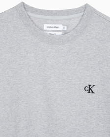 Buy 남성 릴렉스핏 아카이브 로고 크루넥 반팔 티셔츠 in color HEROIC GREY HEATHER