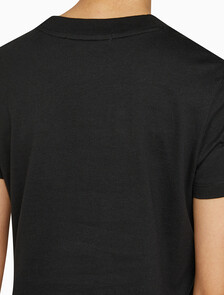 Buy 여성 레귤러핏 크롭 로고 반팔 티셔츠 in color CK BLACK