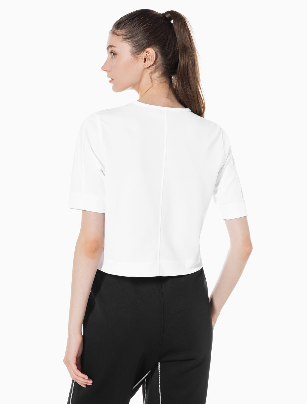 Buy 여성 박시 핏 에센셜 기능성 반팔 티셔츠 in color BRIGHT WHITE