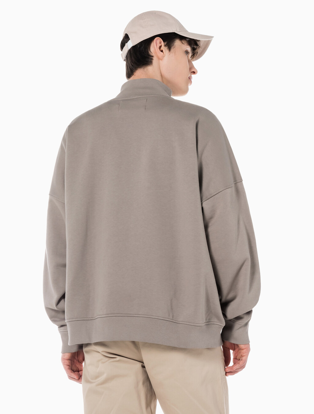 Buy 남녀공용 모노그램 로고 하프 집업 스웨트셔츠 in color PERFECT TAUPE