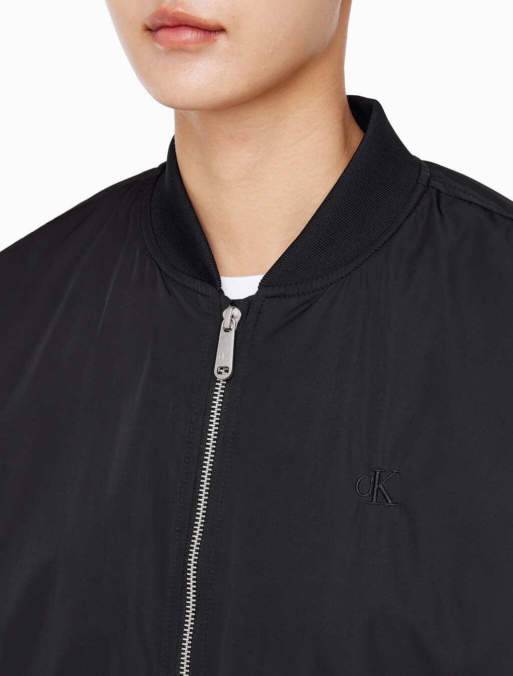 Buy 여성 롱 보머 자켓 in color CK BLACK