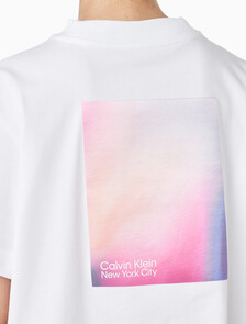 Buy 여성 패션핏 그라데이션 반팔 티셔츠 in color BRILLIANT WHITE