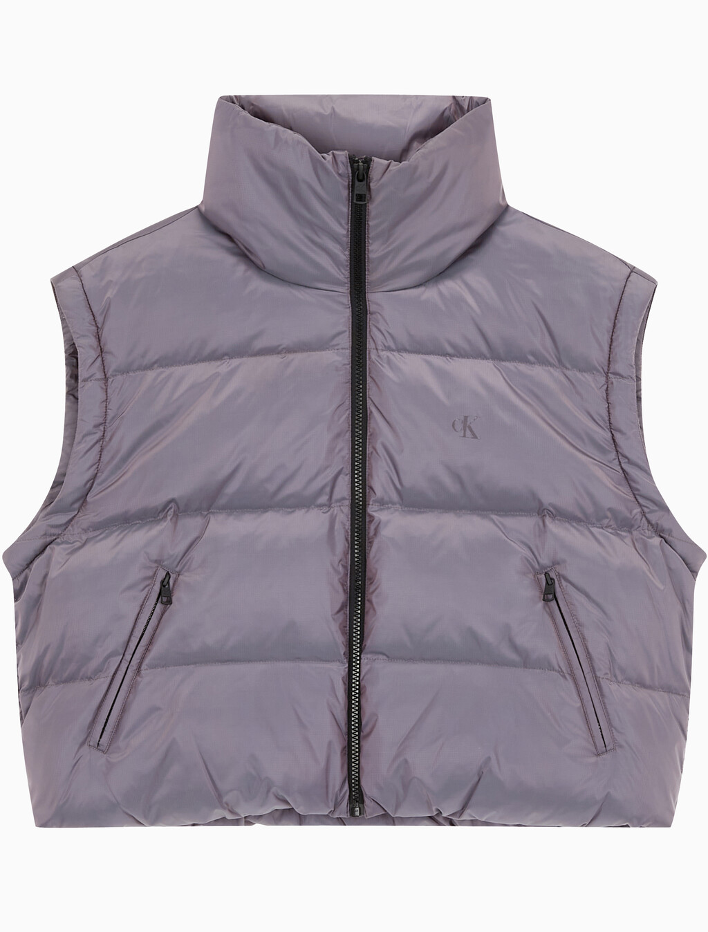 Buy 여성 투톤 글로시 디터쳐블 크롭 다운 in color AMARANTH 