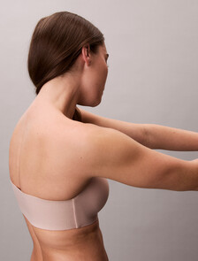 Buy 여성 퍼펙틀리 핏 스트랩리스 푸쉬업 브라 in color CEDAR