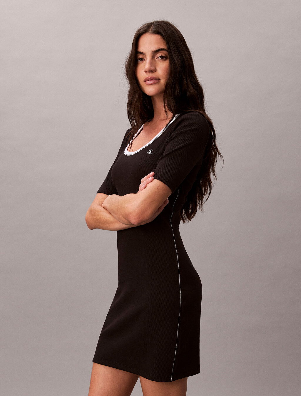 Buy 여성 베이비 립 컷아웃 미니 드레스 in color BLACK