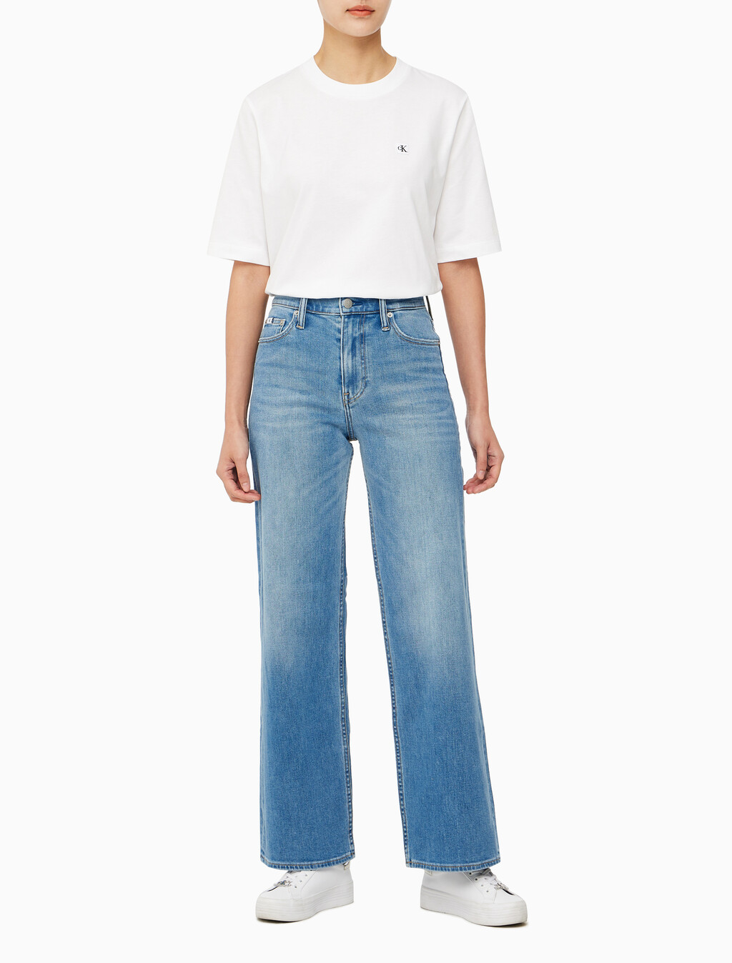 Buy 여성 하이라이즈 와이드핏 미드블루 37.5 기능성 데님 in color MID BLUE BACK EMBRO