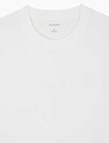 Buy 남성 오버핏 엠보스 모노그램 로고 반팔 티셔츠 in color BRILLIANT WHITE