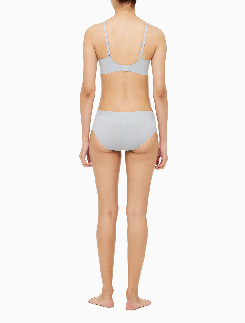 Buy 여성 인비져블 테일러드 NSE AF 트라이앵글 브라 in color SILVER SPRINGS