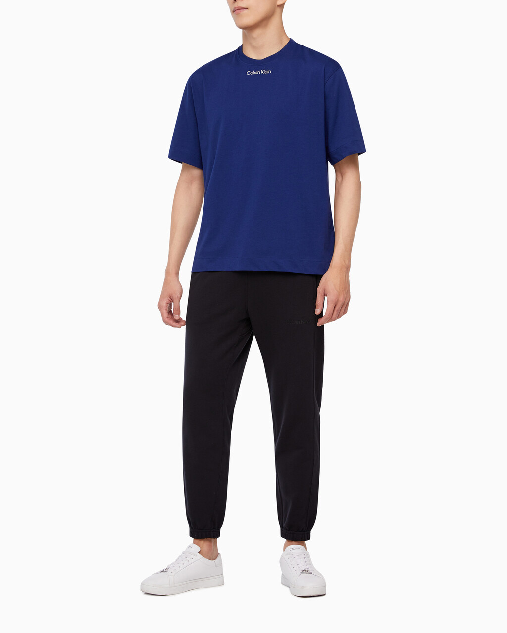 Buy 남성 CK 애슬레틱 릴렉스 핏 반팔 티셔츠 in color CRAYON BLUE