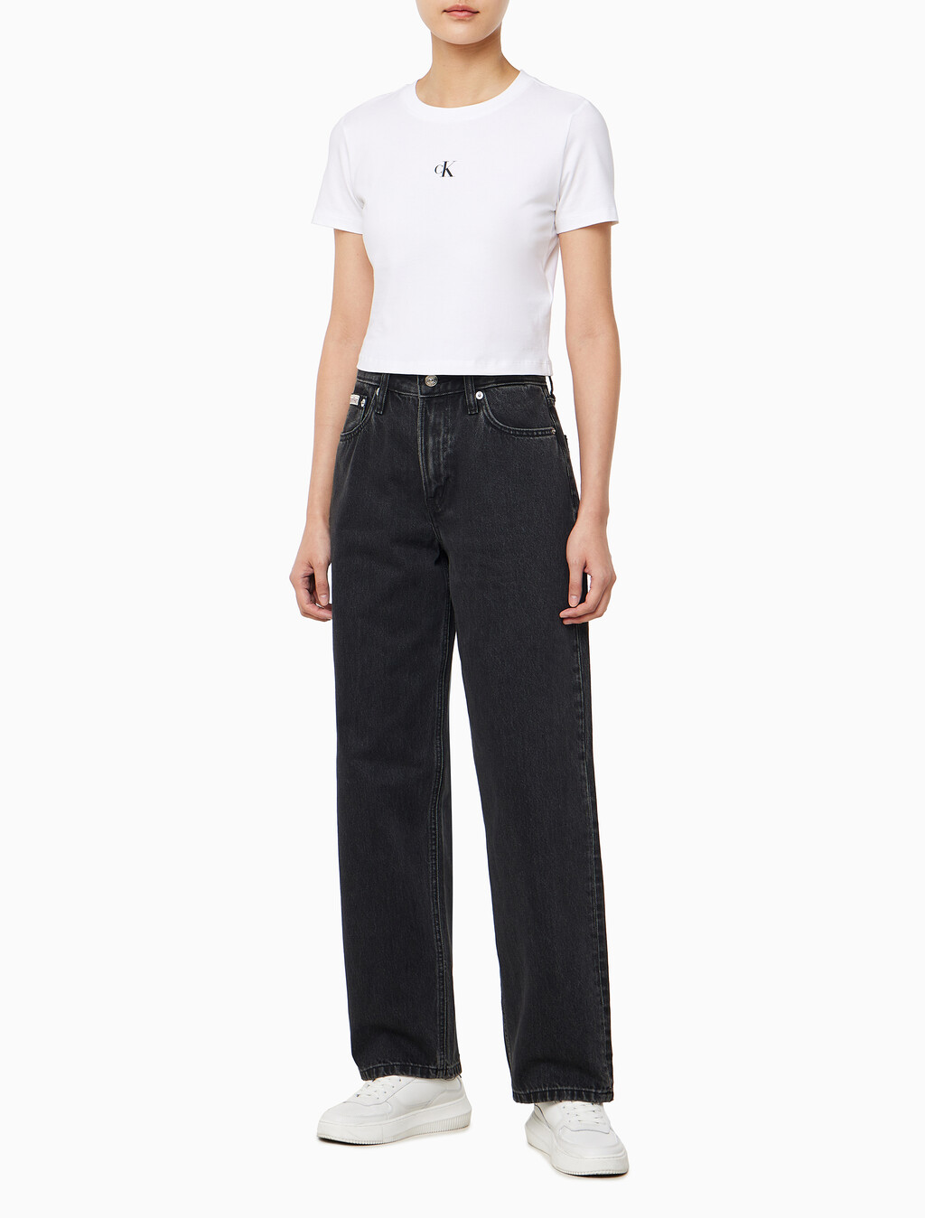 Buy 여성 90's 루즈핏 블랙 데님 in color CK ESSENTIAL BLACK
