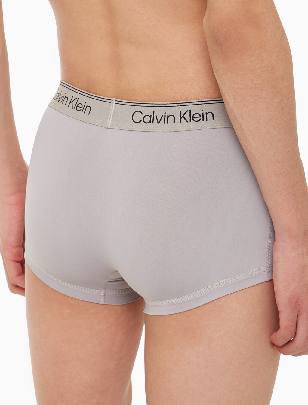 Buy 남성 에슬레틱 마이크로 로우라이즈 드로즈 in color CLAY GREY