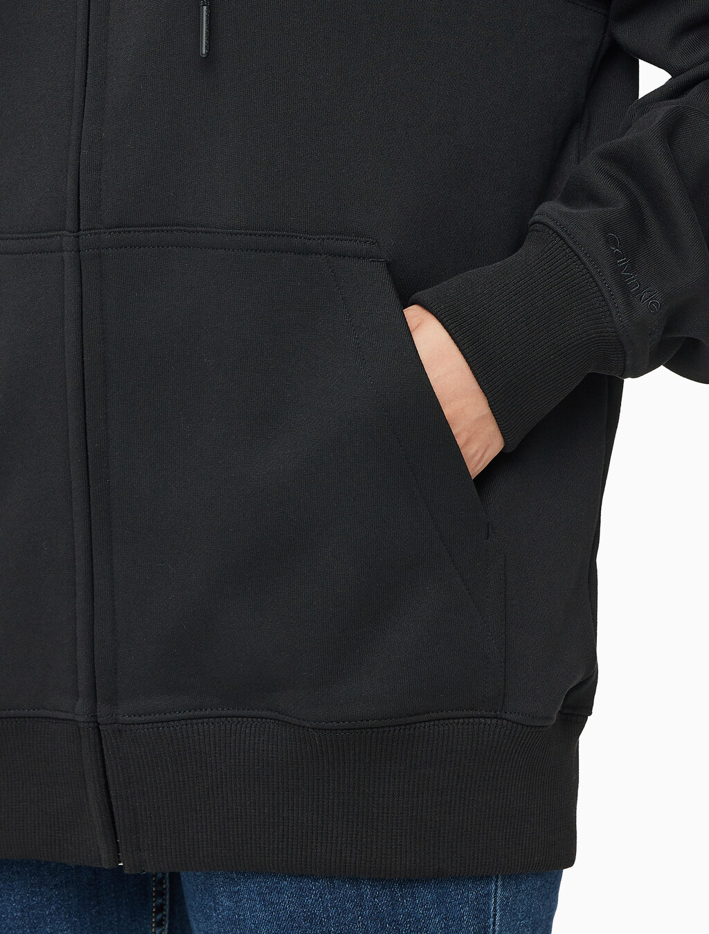 Buy 남성 릴렉스핏 CK 뱃지 로고 집업 후디 in color CK BLACK