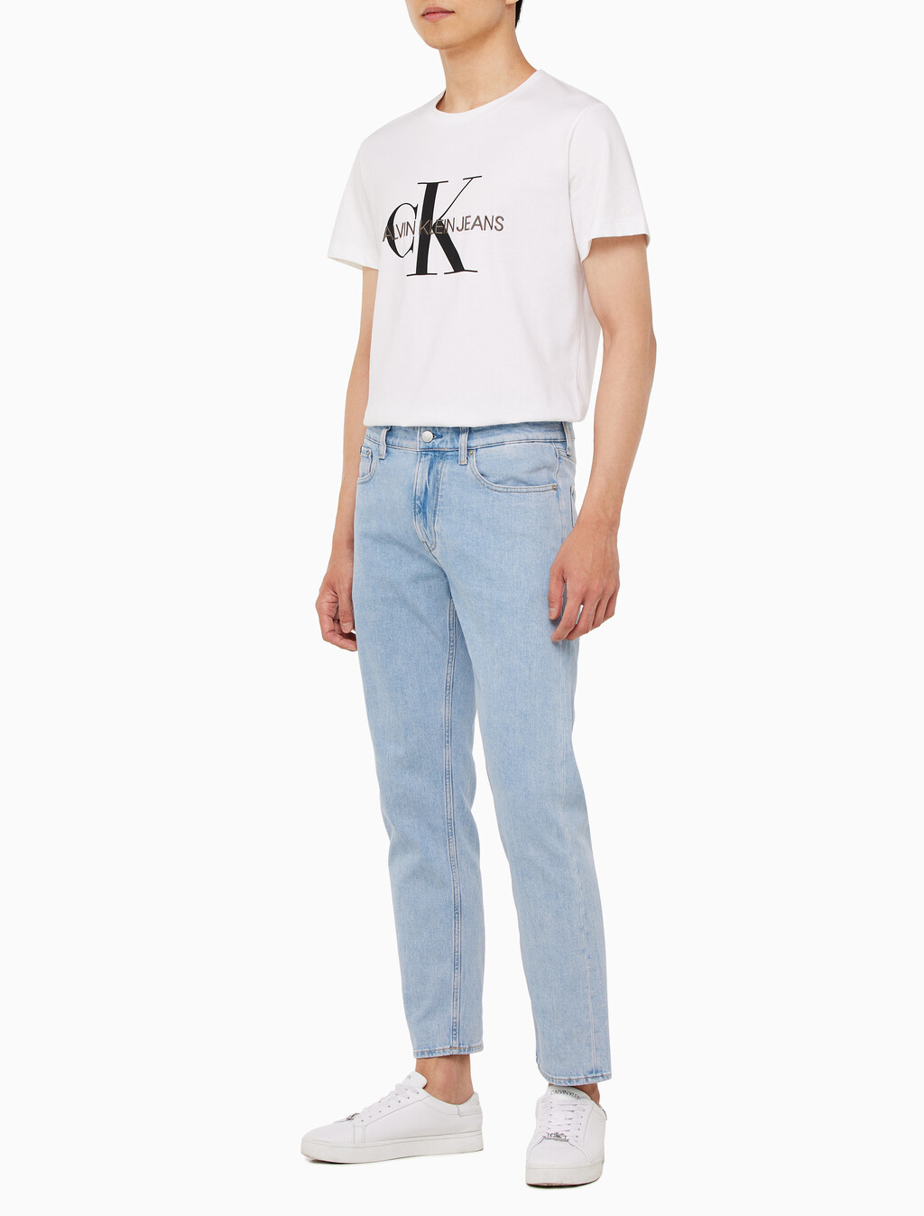 Buy 남성 슬림 스트레이트 크롭핏 라이트블루 데님 in color CHALKY BLUE