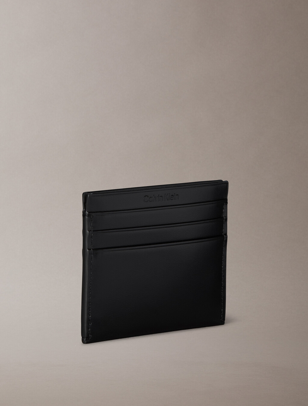 Buy 여성 CK 6CC 카드 케이스 in color BLACK