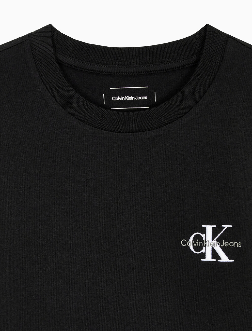 Buy 여성 스몰 모노그램 모던 스트레이트핏 반팔 티셔츠 in color CK BLACK