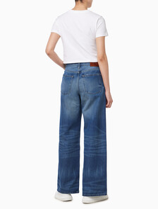 Buy 여성 로우라이즈 배기 데님 in color Blue