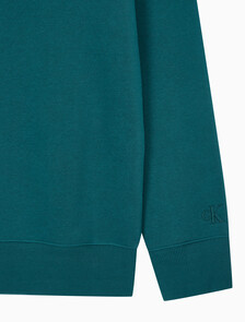 Buy 남성 레귤러핏 인스티튜셔널 로고 기모 스웨트셔츠 in color ATLANTIC DEEP