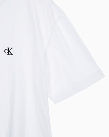 Buy 남성 릴렉스핏 아카이브 로고 크루넥 반팔 티셔츠 in color BRILLIANT WHITE