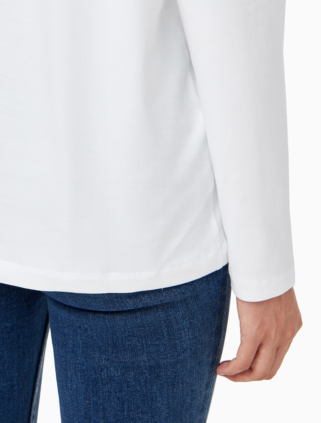 Buy 여성 아카이브 긴팔 티셔츠 in color BRIGHT WHITE