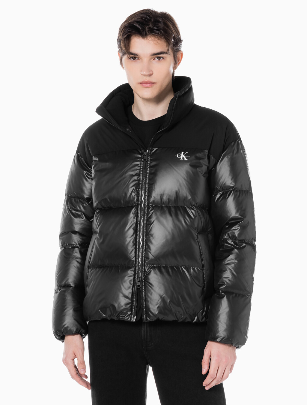 Buy 남녀공용 릴렉스 숏 블로킹 다운 푸퍼 in color CK BLACK