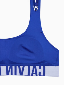 Buy 여성 인텐스 파워 마이크로파이버 쿨링 AF 브라렛 in color blue