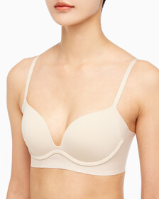 Buy 여성 인비저블 AF 푸쉬업 플런지 브라 in color CLASSIC BEIGE