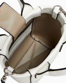 Buy 여성 CKJ 스컬티드 마이크로 토트 모노 크로스백 in color ANCIENT WHITE