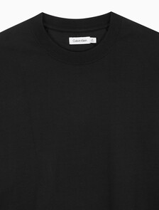 Buy 남성 롱슬리브 플로랄 스터디 크루넥 티 in color BLACK BEAUTY