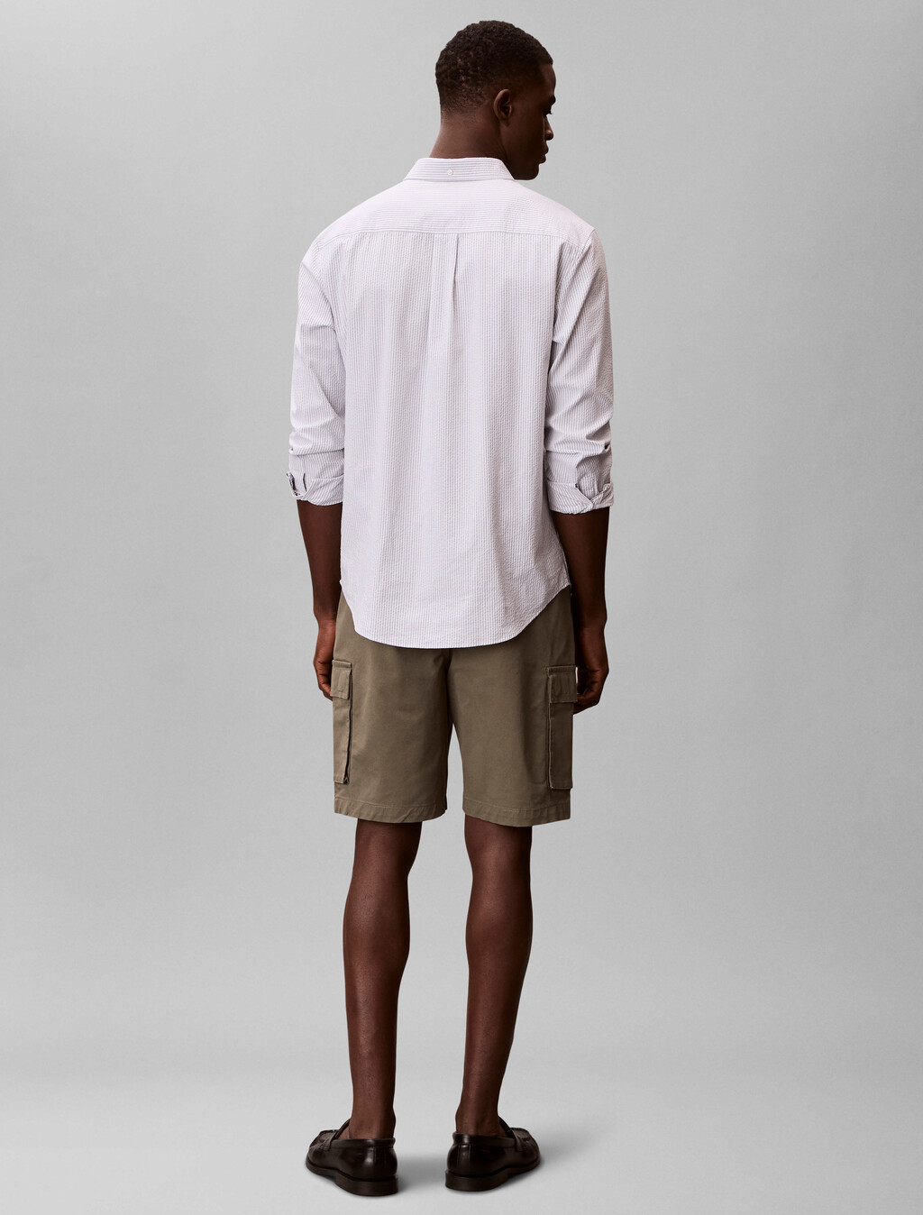 Buy 면 카고 쇼츠 in color DUSTY OLIVE