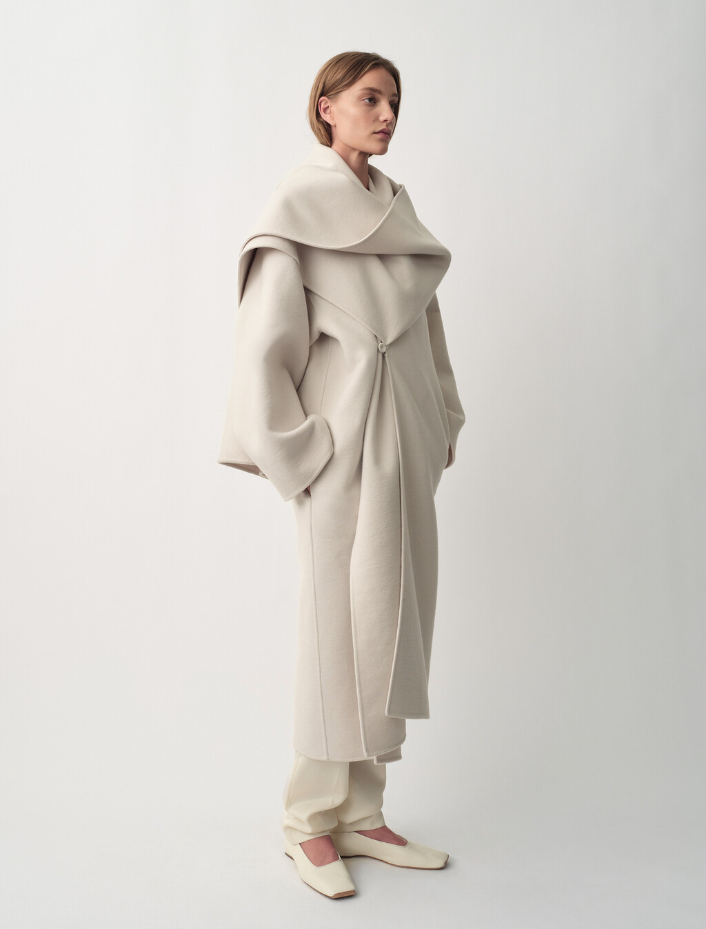 Buy AMELIA WOMENS CASHMERE COAT in color DESERT SAND DUN