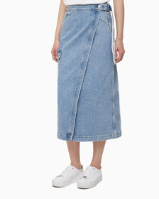 Buy 여성 맥시 데님 랩 스커트 in color 028A CHALKY BLU