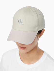 Buy 남녀공용 CKJ 스몰 모노그램 베이스볼 캡 in color LIGHT PINK