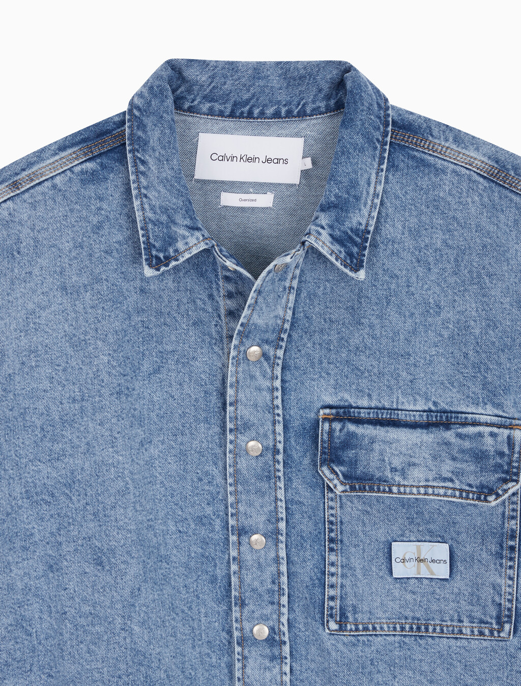 Buy 남성 오버사이즈핏 빈티지 데님 반팔 셔츠 in color MID BLUE BACK EMBRO