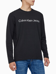 Buy 남성 레귤러핏 인스티튜셔널 긴팔 티셔츠 in color CK BLACK