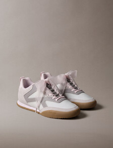 Buy 여성 로우 프로 러너 루나 스웨이드 젤리 레이스 스니커즈 in color Pearl Grey/Formal Grey/Lilac/Gum