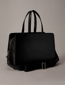 Buy 라지 사첼백 39 in color BLACK BEAUTY