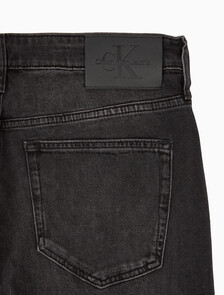 Buy 남성 90's 스트레이트핏 블랙 데님 in color WASHED BLACK LOGO LACE