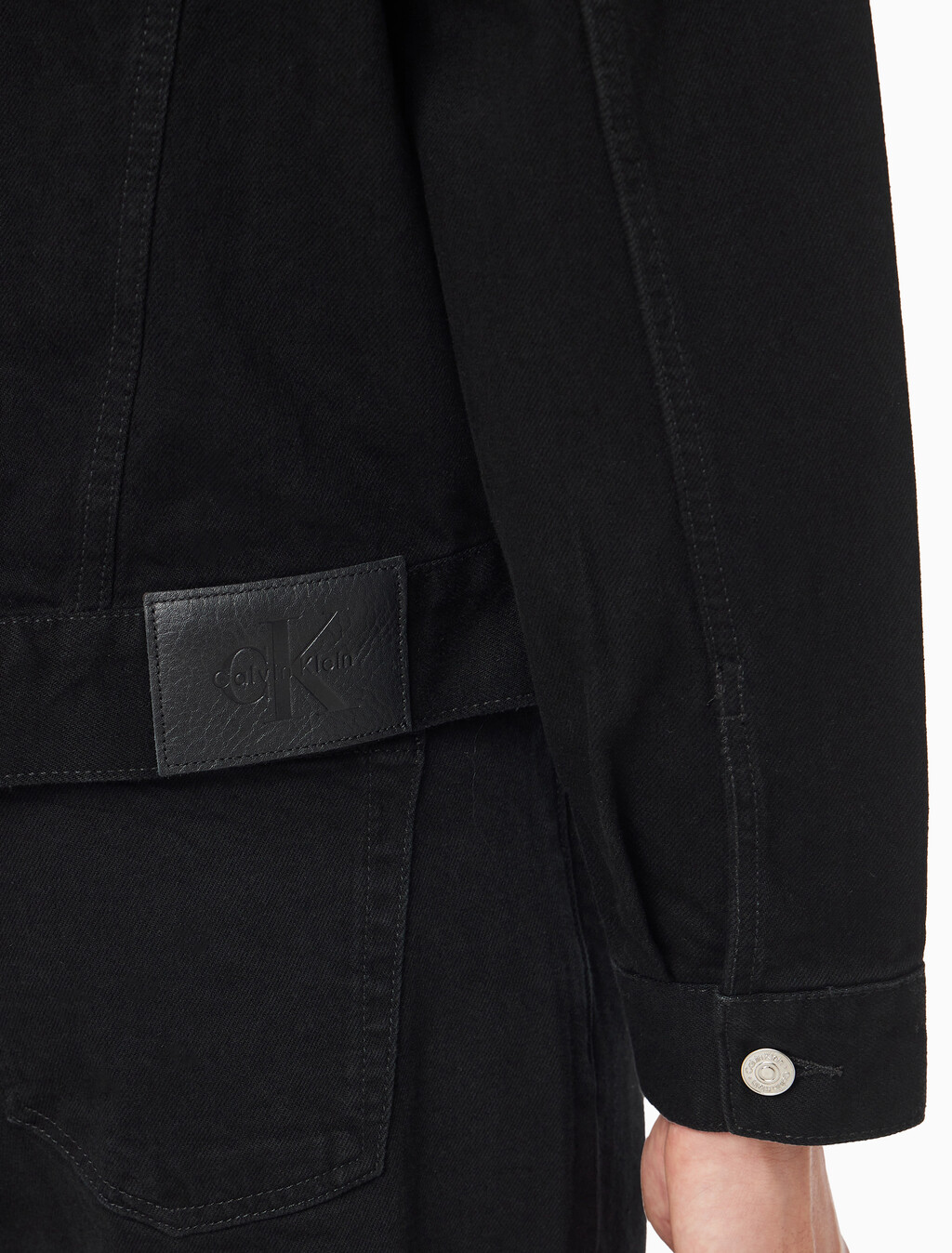 Buy 90S 트러커 자켓 in color BLACK