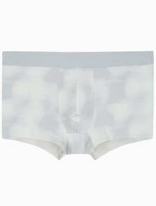 Buy 남성 CK 블랙 프린트 로우 라이즈 트렁크 in color Light grey