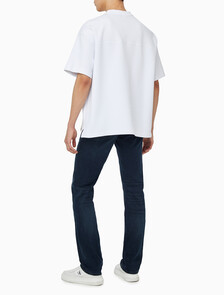 Buy 남성 릴렉스핏 텍스처드 피케 로고 반팔 티셔츠 in color BRILLIANT WHITE