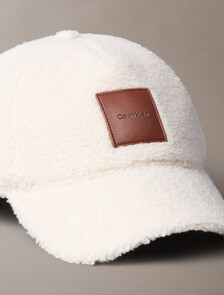 Buy 남녀공용 셜파 패치 볼캡 in color IVORY