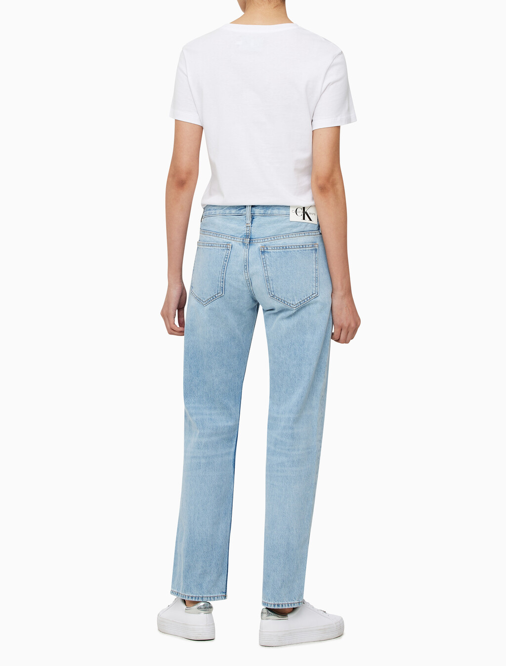 Buy 여성 로우라이즈 스트레이트핏 라이트블루 데님 in color CHALKY BLUE