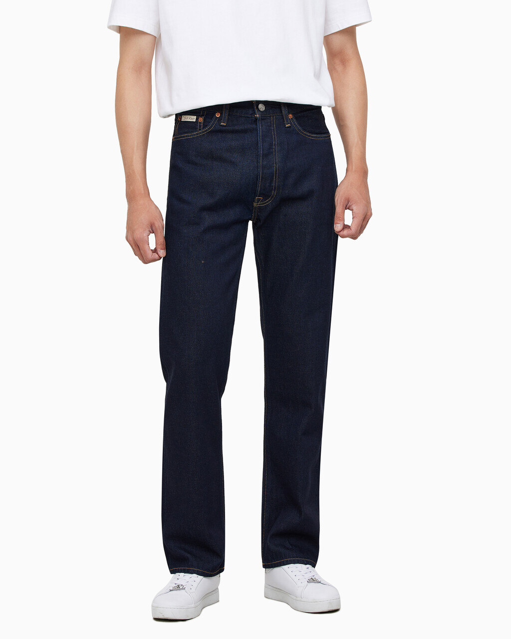 Buy 남성 스트레이트핏 린스 데님 in color CK RAW SELVEDGE